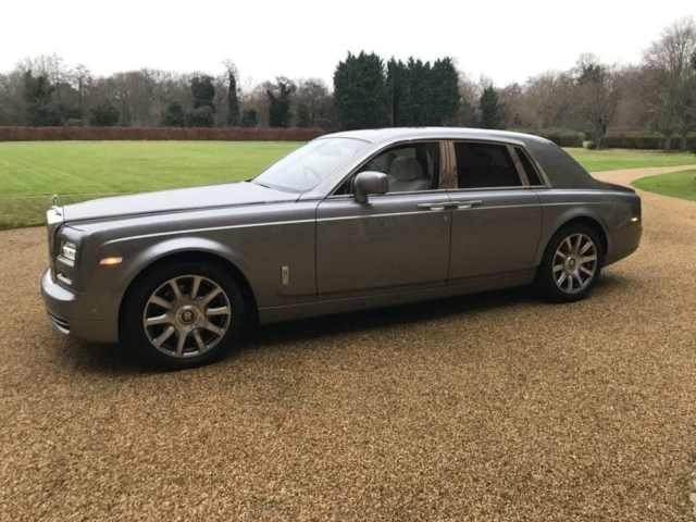 Chauffeur Service in Paris